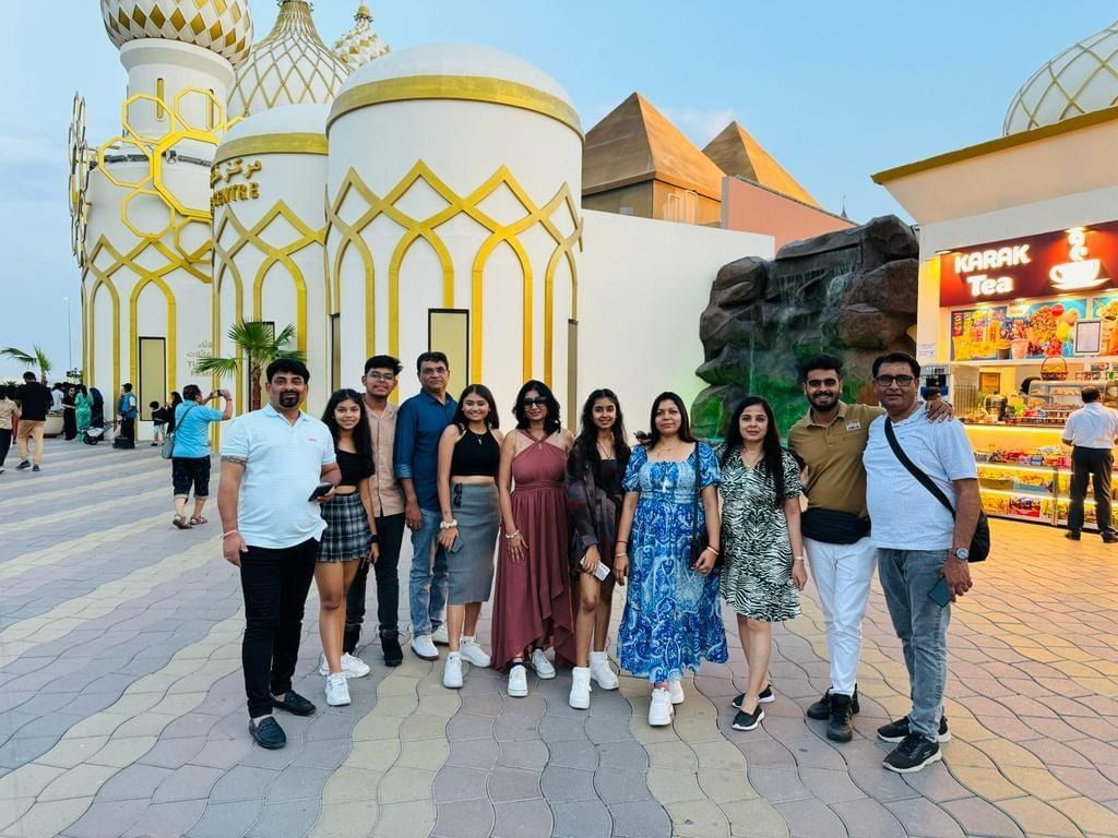 A Memoir of Gold and Glamour:  Prakash's Dubai Trip with Thrillophilia